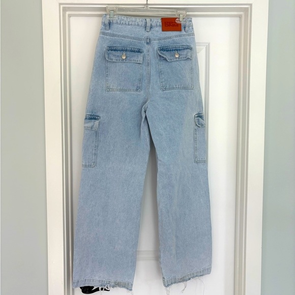 PRINCESS POLLY WIDE LEG CARGO JEANS LIGHT WASH DENIM 4 - Picture 4 of 7